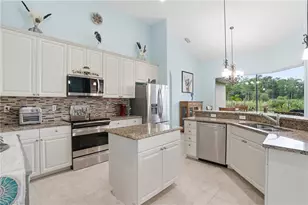 18391 Royal Hammock Blvd, Naples, FL 34114 - Photo 11