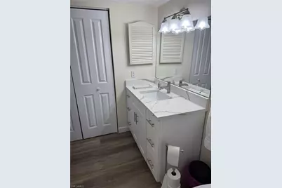 1900 Alamanda Dr #202, Naples, FL 34102 - Photo 11