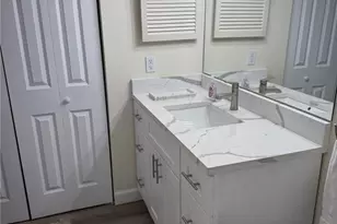 1900 Alamanda Dr, Naples, FL 34102 - Photo 11