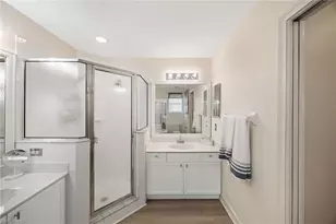 640 Luisa Ln, Naples, FL 34104 - Photo 23