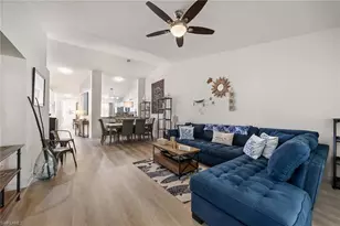 640 Luisa Ln, Naples, FL 34104 - Photo 9