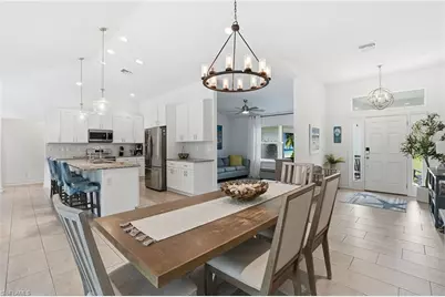 721 Logan Blvd S, Naples, FL 34119 - Photo 7