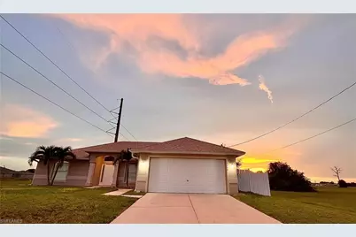 2720 NE 1st Pl, Cape Coral, FL 33909 - Photo 3