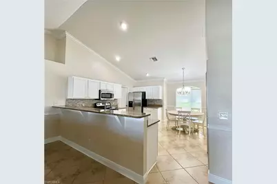 2720 NE 1st Pl, Cape Coral, FL 33909 - Photo 23