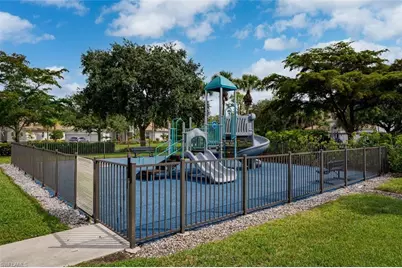 15821 Delaplata Ln, Naples, FL 34110 - Photo 31