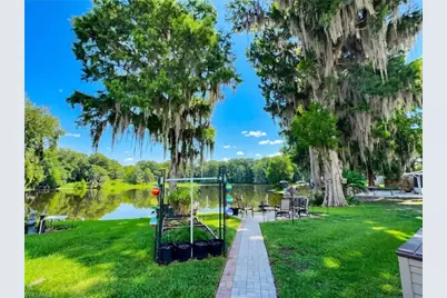 1745 S Paradise Pt, Inverness, FL 34450 - Photo 11