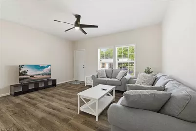 24 Red Poinciana Dr, Fort Myers, FL 33908 - Photo 7