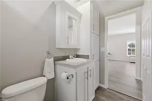 24 Red Poinciana Dr, Fort Myers, FL 33908 - Photo 25