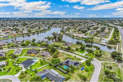 2516 Aviation Pkwy, Cape Coral, FL 33904 - Photo 9
