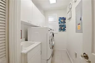 729 Regency Reserve Cir, Naples, FL 34119 - Photo 27