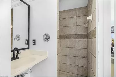 5050 Sorrento Ct, Cape Coral, FL 33904 - Photo 31