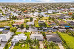 5050 Sorrento Ct, Cape Coral, FL 33904 - Photo 37