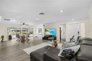 5050 Sorrento Ct, Cape Coral, FL 33904 - Photo 7