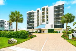 10420 Gulf Shore Dr, Naples, FL 34108 - Photo 3
