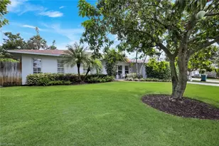 841 107th Ave N, Naples, FL 34108 - Photo 3