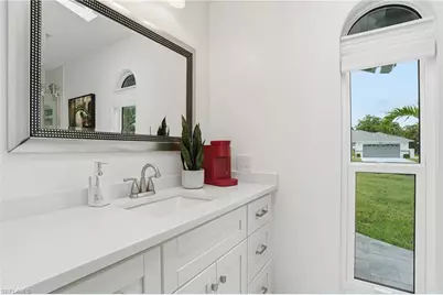 132 Bordeaux Cir, Naples, FL 34112 - Photo 9