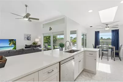 132 Bordeaux Cir, Naples, FL 34112 - Photo 21