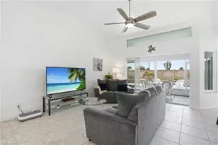 132 Bordeaux Cir, Naples, FL 34112 - Photo 15