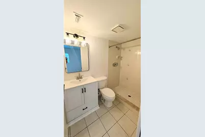 815 Victoria Dr #106, Cape Coral, FL 33904 - Photo 13