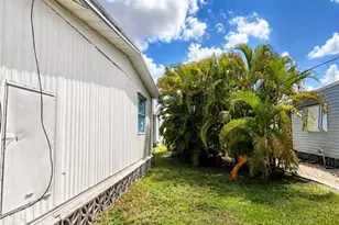 5510 Sir Walter Way, North Fort Myers, FL 33917 - Photo 13