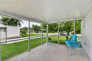 221 Grassy Key Ln, Naples, FL 34114 - Photo 27