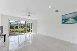 827 Hampton Cir, Naples, FL 34105 - Photo 7