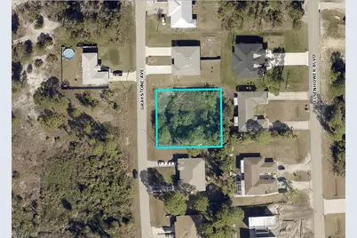 921 Graystone Ave, Lehigh Acres, FL 33974 - Photo 5