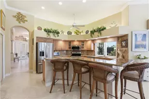 11811 Longshore Way E, Naples, FL 34119 - Photo 9