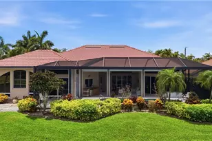 11811 Longshore Way E, Naples, FL 34119 - Photo 25
