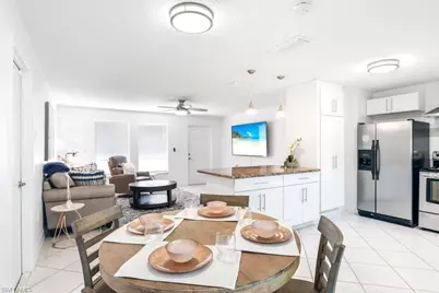 1207 Hernando St, Naples, FL 34103 - Photo 7