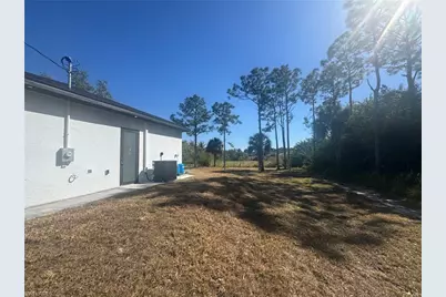 748 Chattman St E, Lehigh Acres, FL 33974 - Photo 3