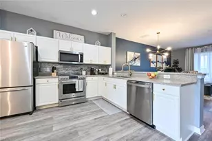 981 Hampton Cir, Naples, FL 34105 - Photo 9