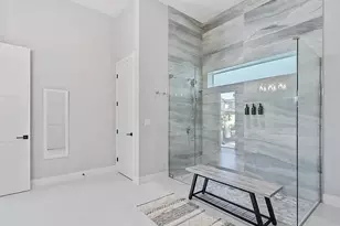 515 91st Ave N, Naples, FL 34108 - Photo 15