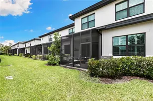 7490 Rockefeller Dr, Naples, FL 34119 - Photo 23