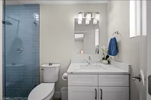 373 Egret Ave, Naples, FL 34108 - Photo 21
