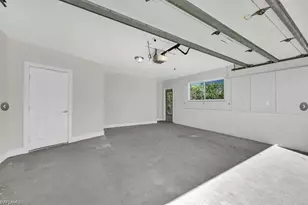 373 Egret Ave, Naples, FL 34108 - Photo 27