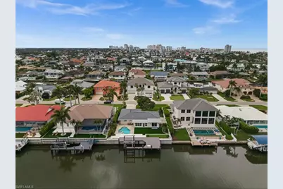 373 Egret Ave, Naples, FL 34108 - Photo 39