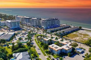 1100 Gulf Shore Blvd N, Naples, FL 34102 - Photo 1