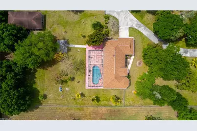 3226 52nd Ave NE, Naples, FL 34120 - Photo 9