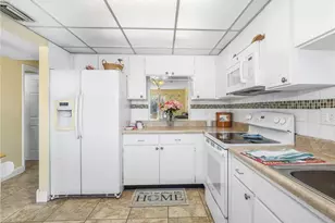 1510 Memoli Ln, Fort Myers, FL 33919 - Photo 5