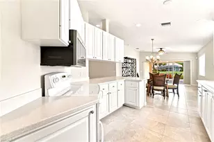 8141 Xenia Ln, Naples, FL 34114 - Photo 5