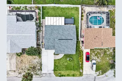 195 Hibiscus Dr, Fort Myers Beach, FL 33931 - Photo 37