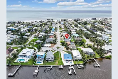 195 Hibiscus Dr, Fort Myers Beach, FL 33931 - Photo 35