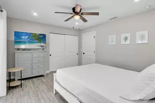 195 Hibiscus Dr, Fort Myers Beach, FL 33931 - Photo 19