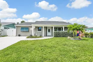 195 Hibiscus Dr, Fort Myers Beach, FL 33931 - Photo 1
