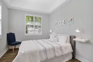 4758 Stratford Ct, Naples, FL 34105 - Photo 13