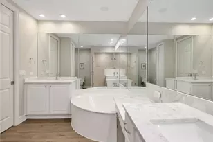 4758 Stratford Ct, Naples, FL 34105 - Photo 21