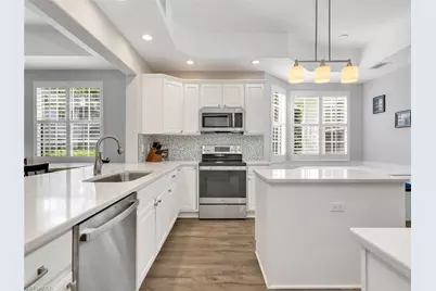 4758 Stratford Ct #1302, Naples, FL 34105 - Photo 7