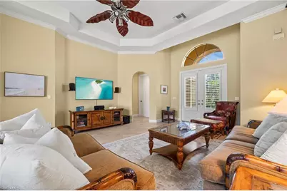 975 Tivoli Ct, Naples, FL 34104 - Photo 1