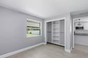 3577 Hibiscus Ave, Naples, FL 34104 - Photo 7